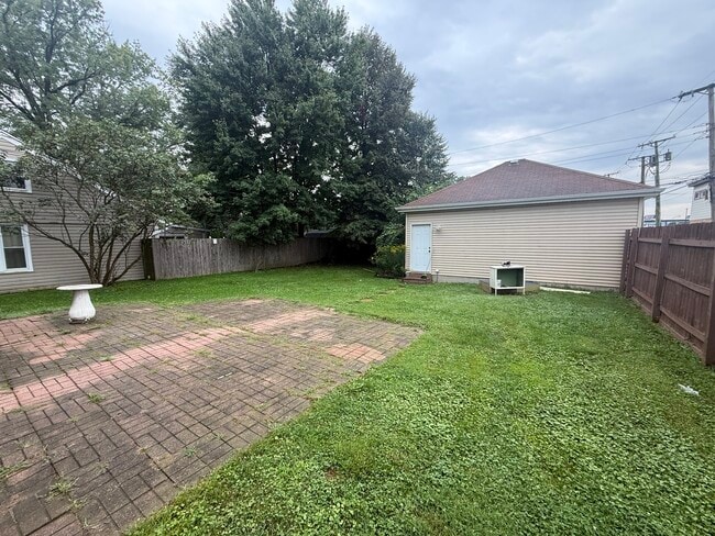 Photo - 9510 Campbell Ave