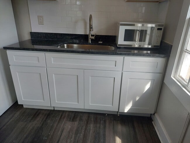 Photo - Cute duplex Jordan/ Johnson area Move in R...