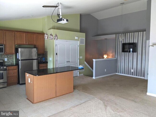 Photo - 19318 Diamond Lake Dr