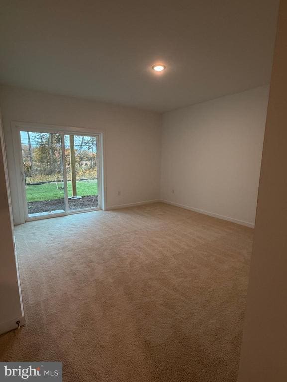 Photo - 69 Basswood St