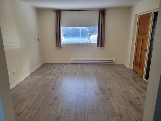 Building Photo - 8481 113B St