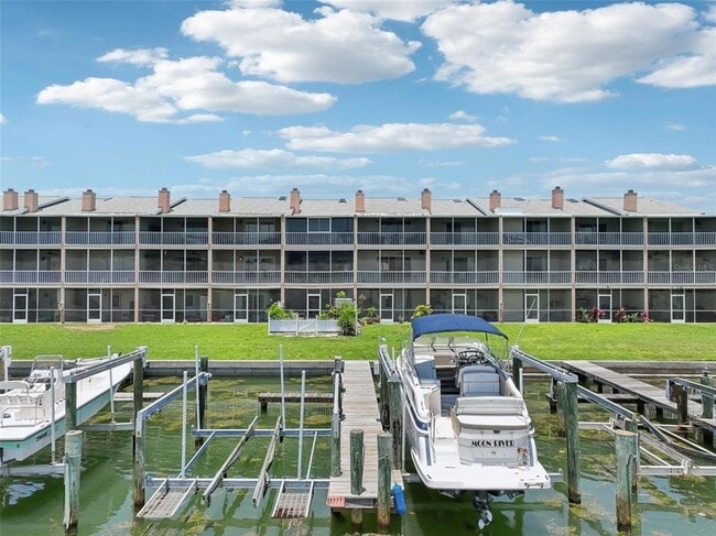 Building Photo - 637 Pinellas Bayway