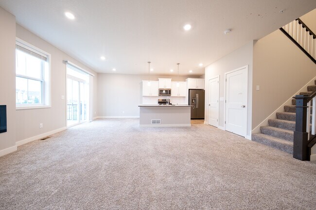 Photo - 14160 Addison Trl