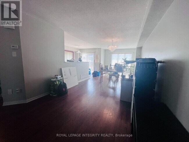 Photo - 29 Chesapeake Crescent