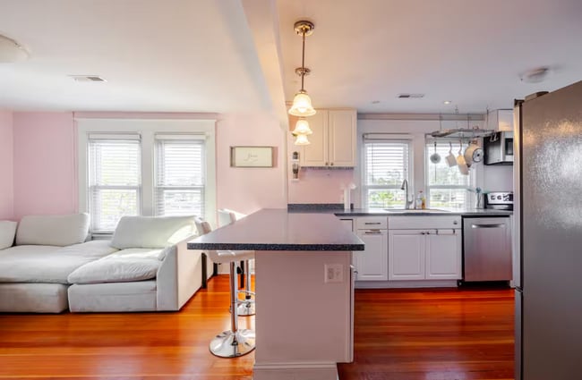 Photo - 1019 Berryville Ave Unit The Queen of Winchester