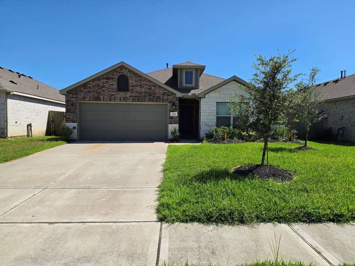 Photo - 20714 Southern Wds Blvd