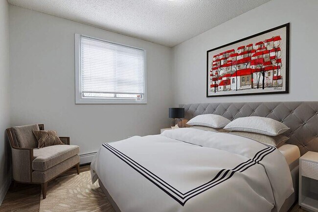 Photo - Erica Louise Manor