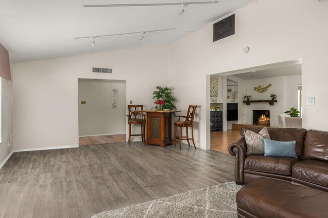 Photo - 5901 E Cactus Wren Rd