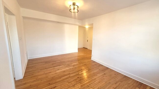 Photo - 1107 N Avers Ave Unidad 3