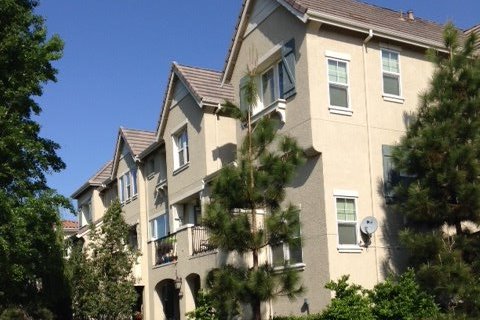 New 3 stories townhome - 25 Heligan Ln