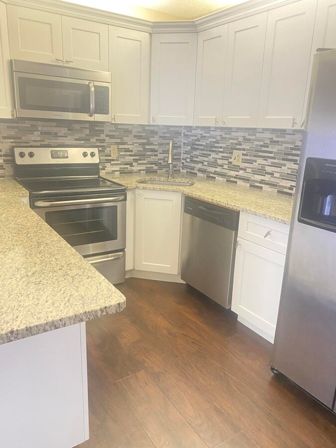 Photo - 1010 Green Pine Blvd Unidad D1
