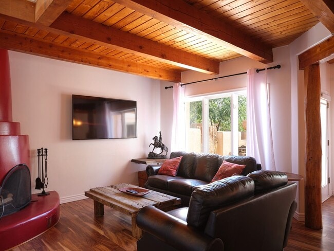 Photo - 501 Rio Grande Ave