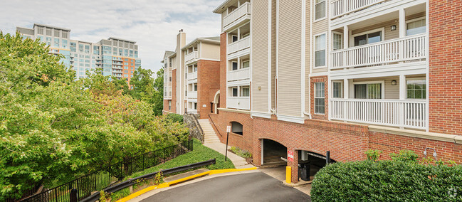 Building Photo - MAA Tysons Corner Rental