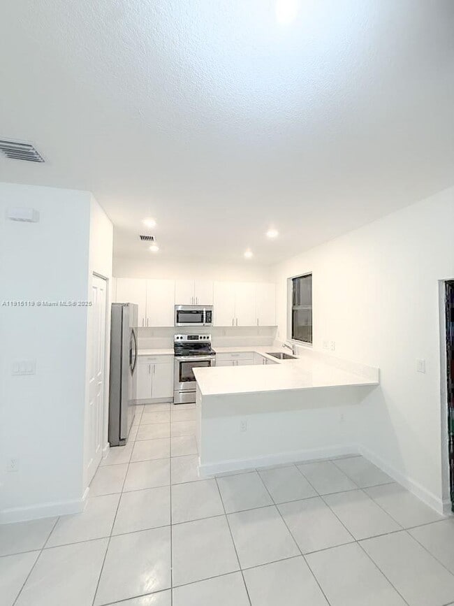 Photo - 28617 SW 132nd Ct