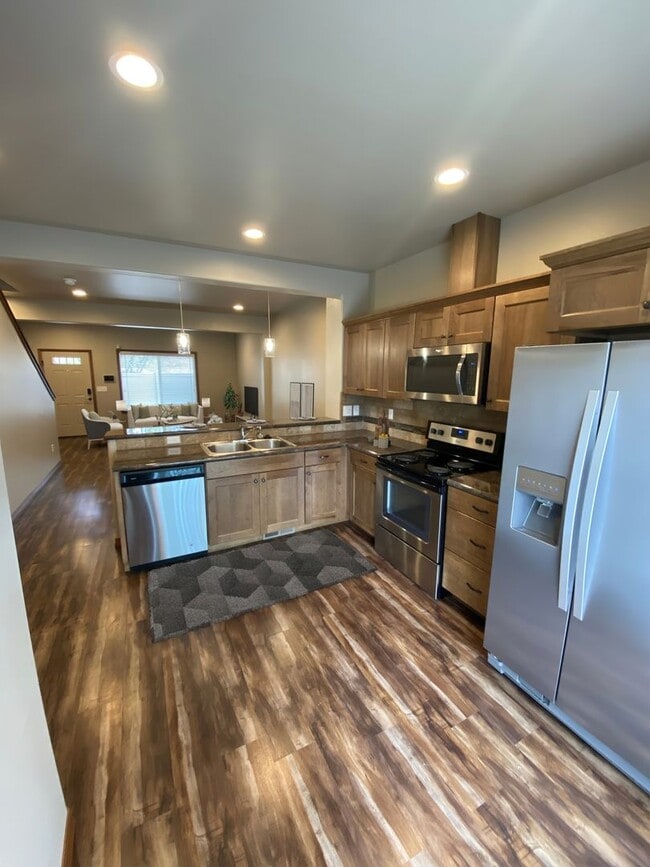 Photo - FREE First Month + 2 Primary Suites = The Townhome Upgrade You Want