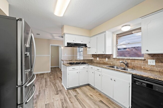 Photo - 1115 Cottage Oak Ln