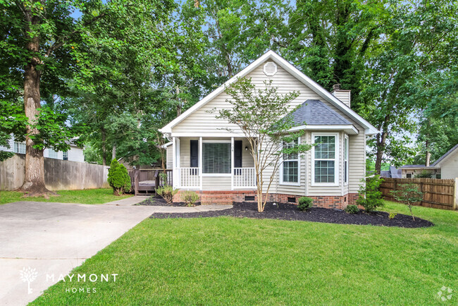 Building Photo - 704 Dunwoody Dr Rental