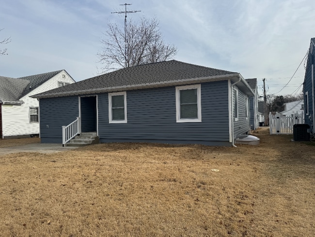 Photo - 617 Fairview Ave