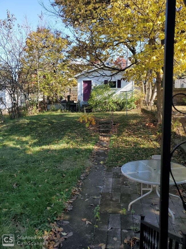 Photo - 2 bedroom close to Miami Valley Hospital and UD with Detached garage!