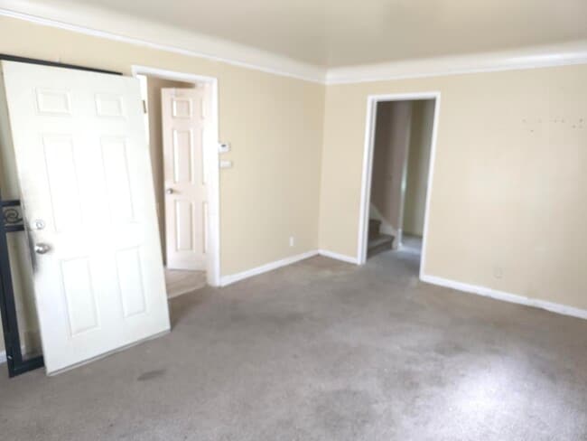 Photo - 16073 Tacoma St