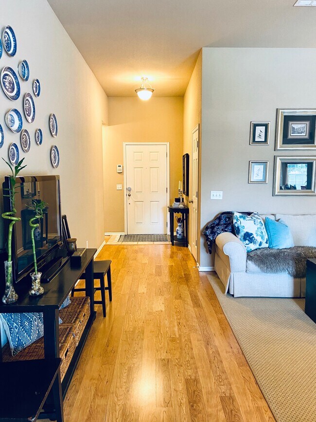 Photo - 21866 Pioneer Cir