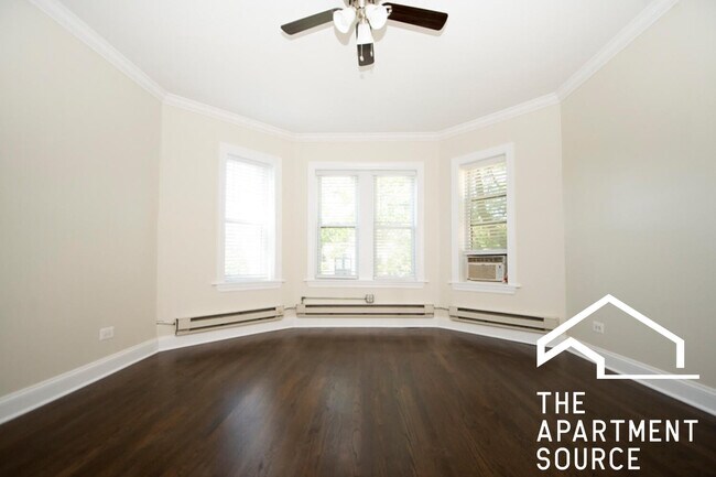 Photo - 3815 N Greenview Ave Unidad 1W