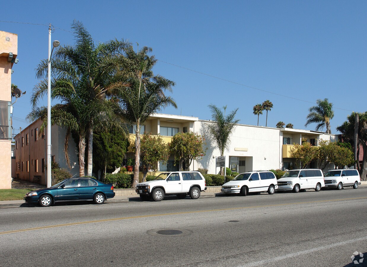 Newport Apartments - Newport Apartments