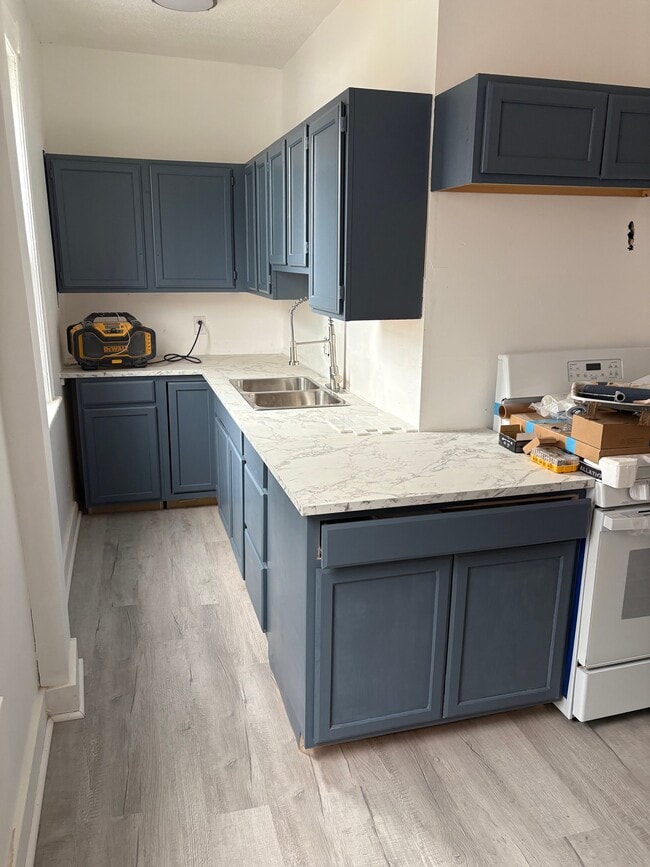 Building Photo - 277 Howard Ave Unit 1st