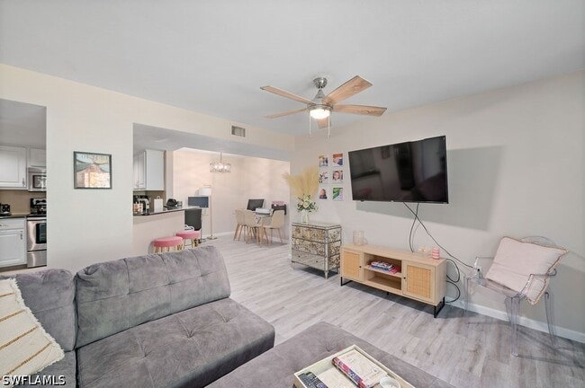 Photo - 3180 Seasons Way Unidad 915