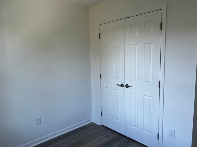 Photo - 723 Burks Hill Rd Unidad B