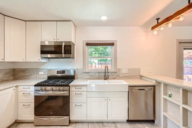 Photo - Updated Highland home with mid-century charm