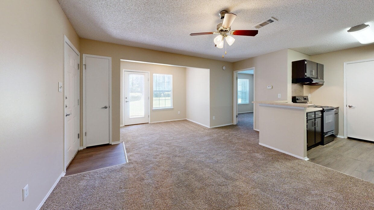 Photo - Riverset Apartments