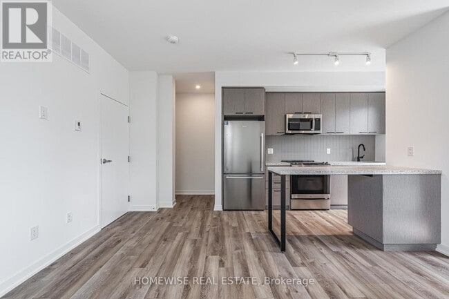 Photo - 20 Ed Clark Gdns