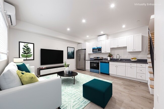 Photo - 11841 Runnymede St Unit 11839 1/2