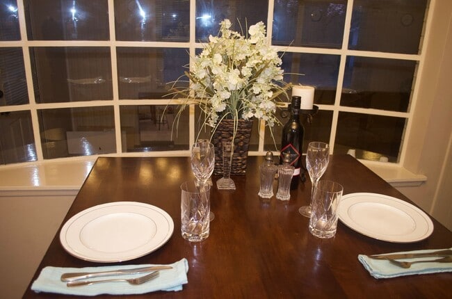 Photo - AUGUST PRE-LEASE! Spacious 4 Bedroom 2 Bathroom Home CLOSE TO CAMPUS