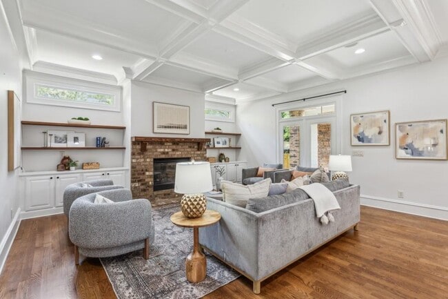 Photo - 1363 Sylvan Cir NE