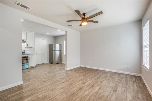 Photo - 637 N 4th St