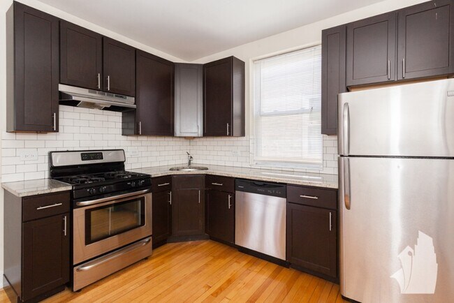 Photo - 4840 N Wolcott Ave Unidad 3A