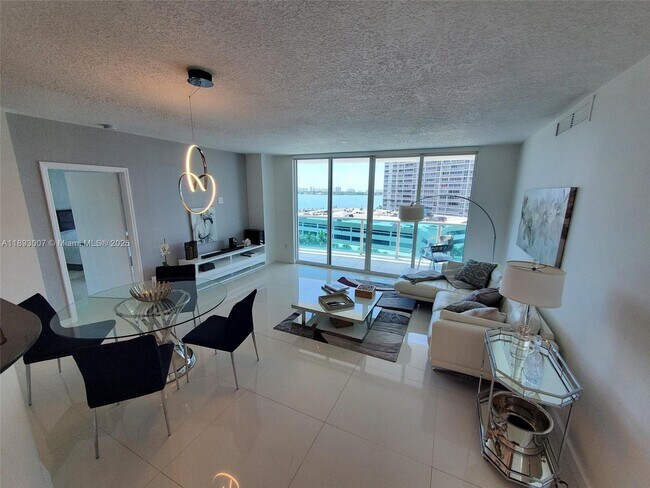 Building Photo - 1881 79th Street Causeway Unit 706