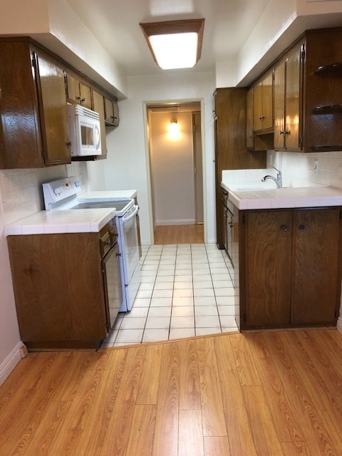 Photo - 5353 Yarmouth Ave Unit 202