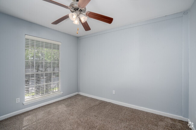 3BR, 2BA - 1,120SF - Bedroom