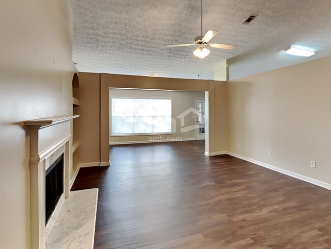 Photo - 3369 Woodtree Ln