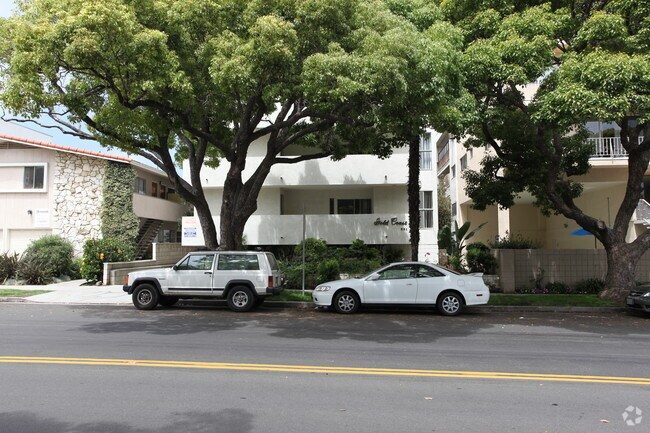 Photo - 831 3rd St Apartments