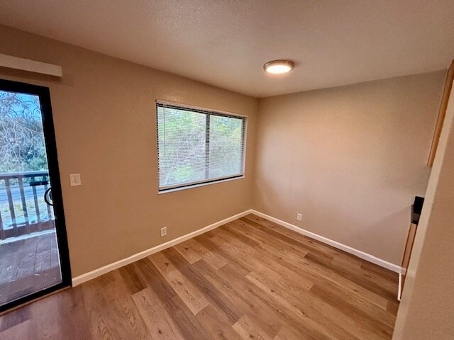 Photo - 1 bed 1 bath Condo in Benicia -- AVAILABLE...