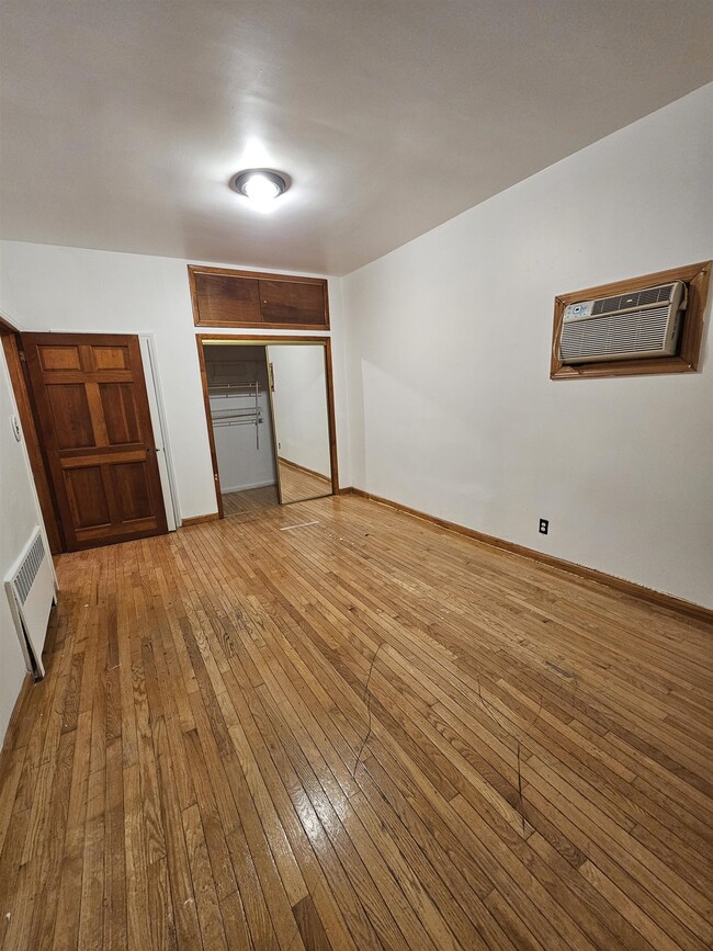 Photo - 7411 Park Ave Unit 1