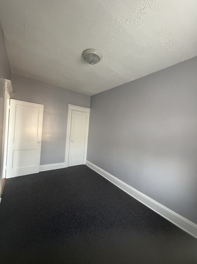 Building Photo - 209 Garfield Ave Unit 3L