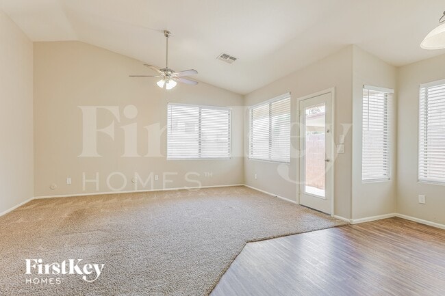 Photo - 4225 E Coal St