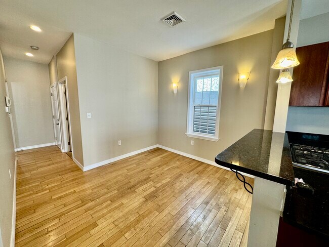 Photo - 22 Elmore St Unit 3