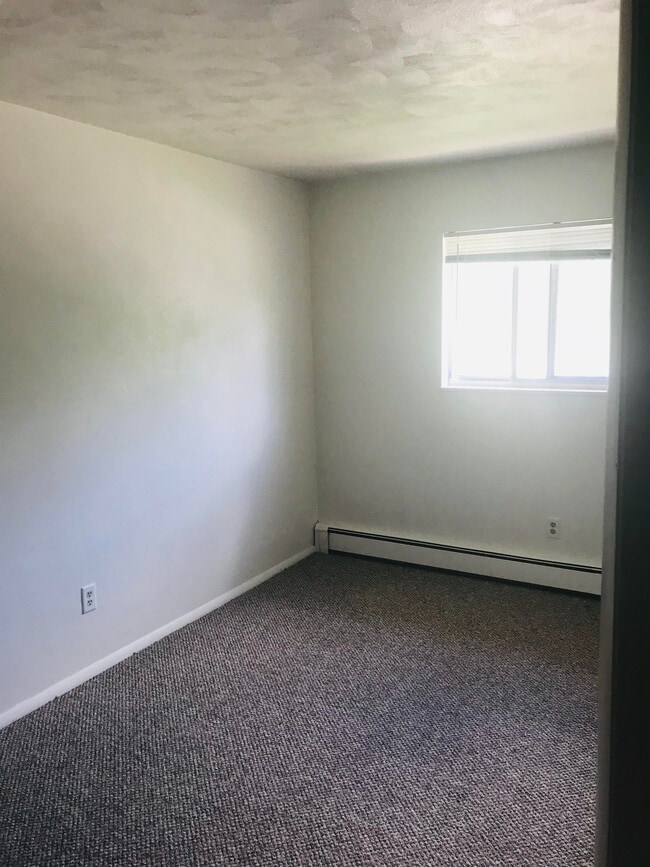 Bedroom - Parkview Apartments