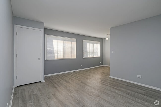1 BR, 1 BA - Living Room - Brittany Square